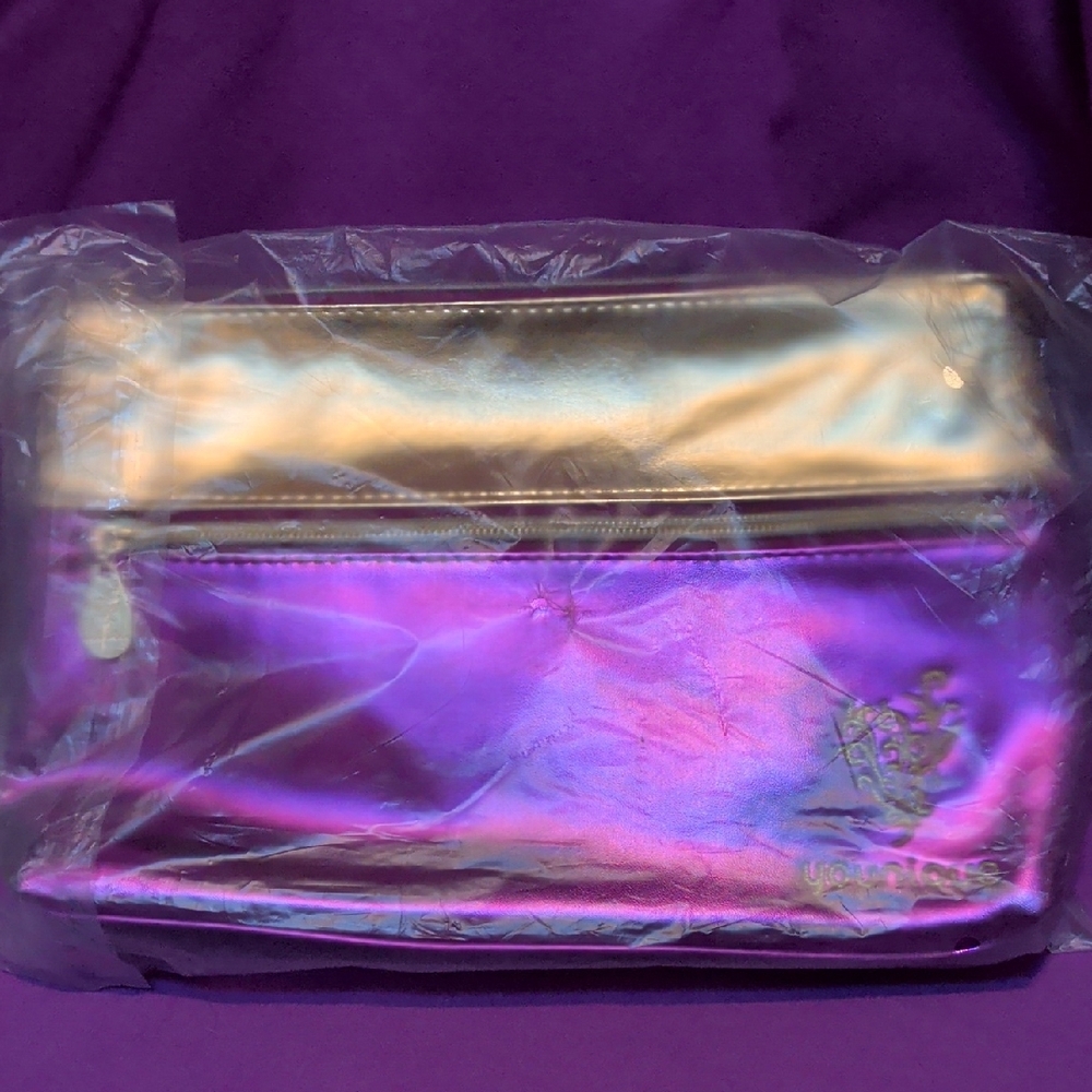 Younique Gold And purple Bath Accessory